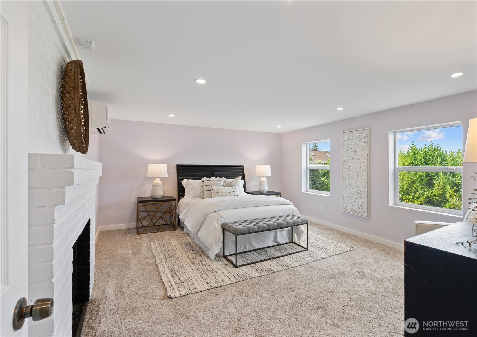 730 West Etruria Street Seattle, WA 98119 - Photo 20 of 32