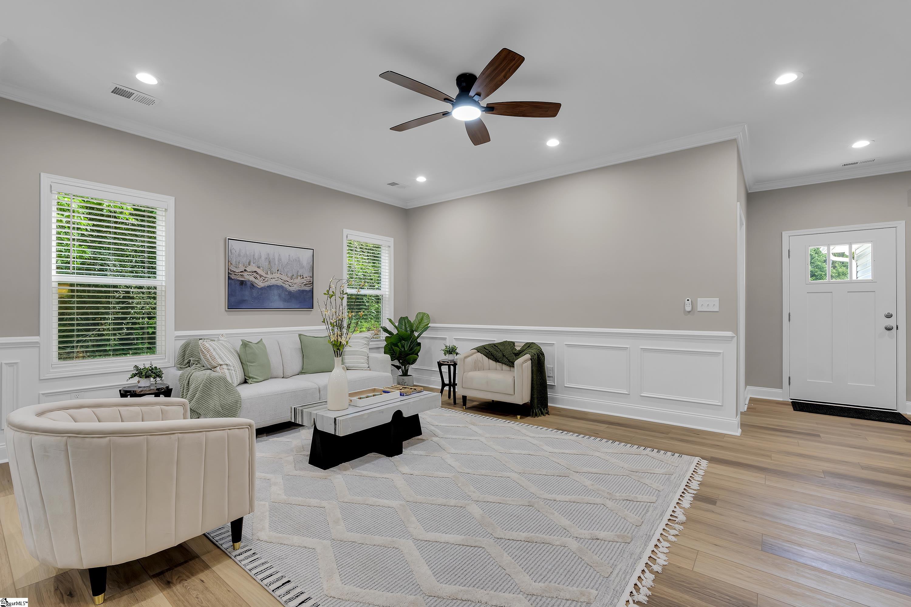 122 Stephenson Street Taylors, SC 29687 - Photo 3 of 26
