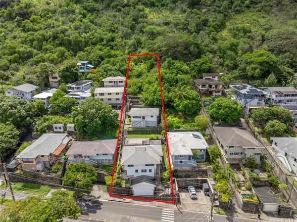 $1,295,000 | 2077 10th Avenue, Honolulu, HI 96816