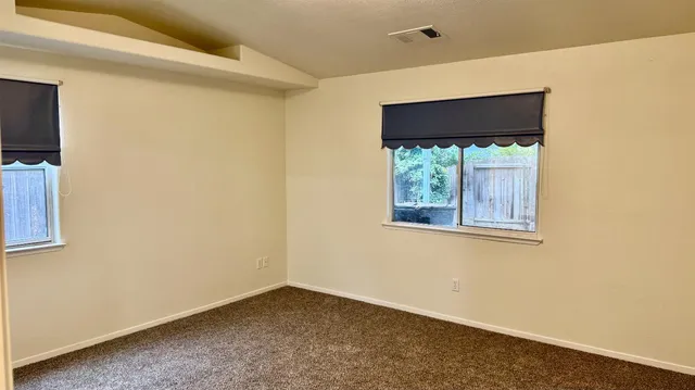 $2,000 | 945 Don Medico Drive, Hanford, CA 93230