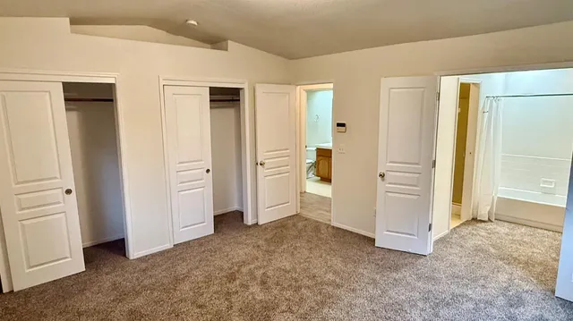 $2,000 | 945 Don Medico Drive, Hanford, CA 93230