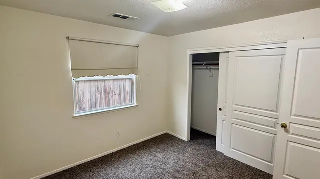 $2,000 | 945 Don Medico Drive, Hanford, CA 93230