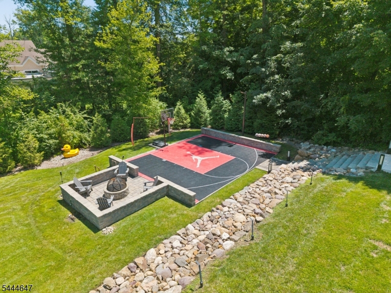 3 Buckingham Road Lincoln Park, NJ 07035 - Photo 11 of 48