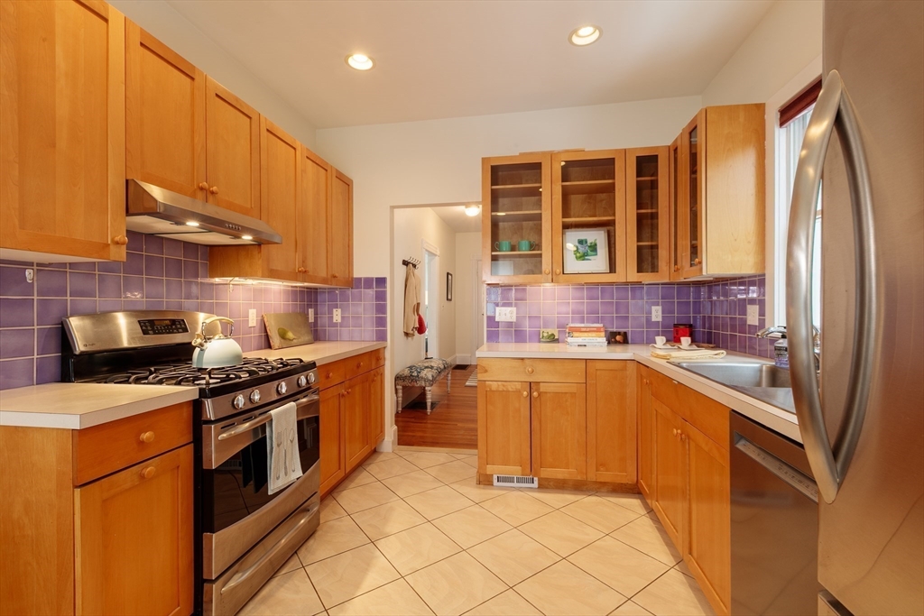 57 Meacham Road Somerville, MA 02144 - Photo 10 of 32 Gallery Image 10