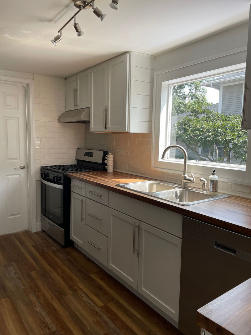 521 Peyton Street, Unit 100 Geneva, IL 60134 - Photo 17 of 23