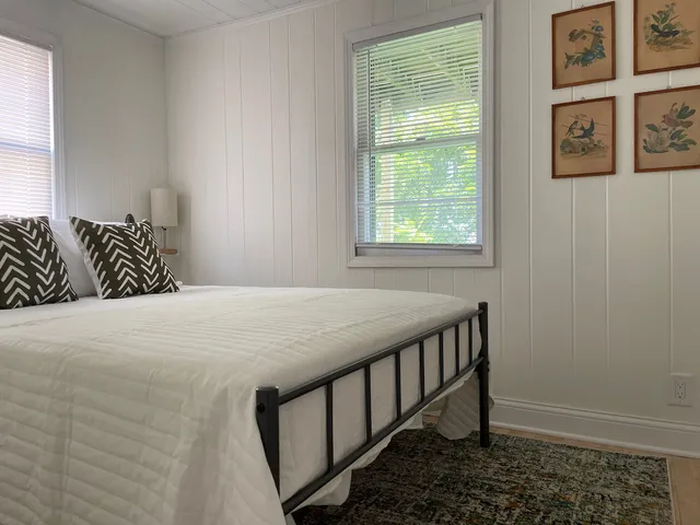 $2,350 | 521 Peyton Street, Unit 100, Geneva, IL 60134