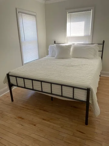 $2,350 | 521 Peyton Street, Unit 100, Geneva, IL 60134