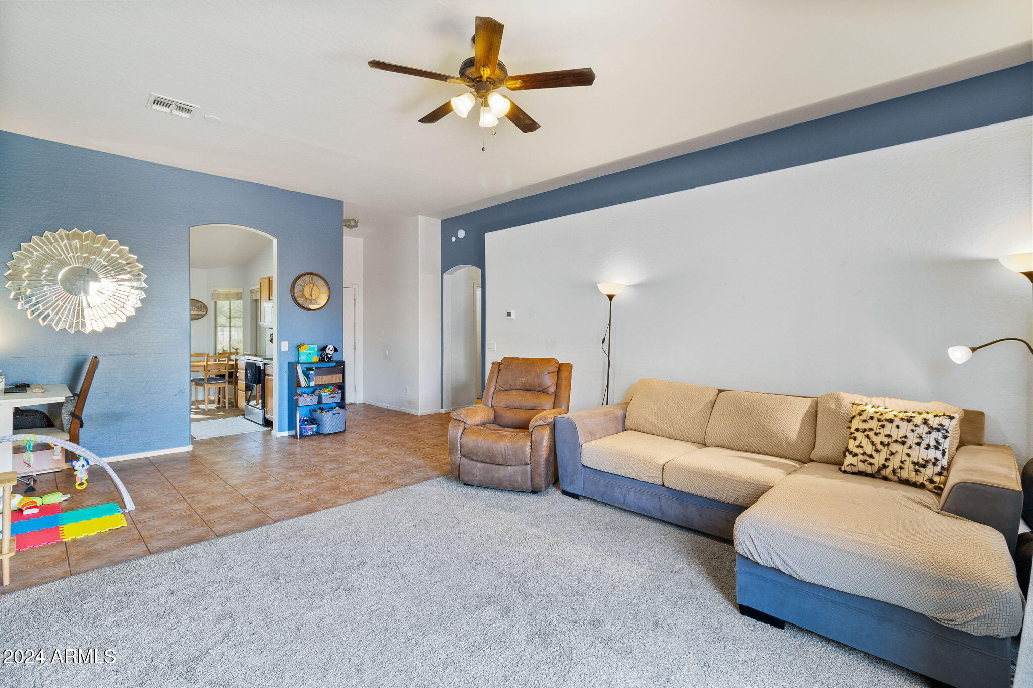 424 West Beverly Rd. Phoenix, AZ 85041 - Photo 7 of 19 14-web-or-mls-8C9A1894-2