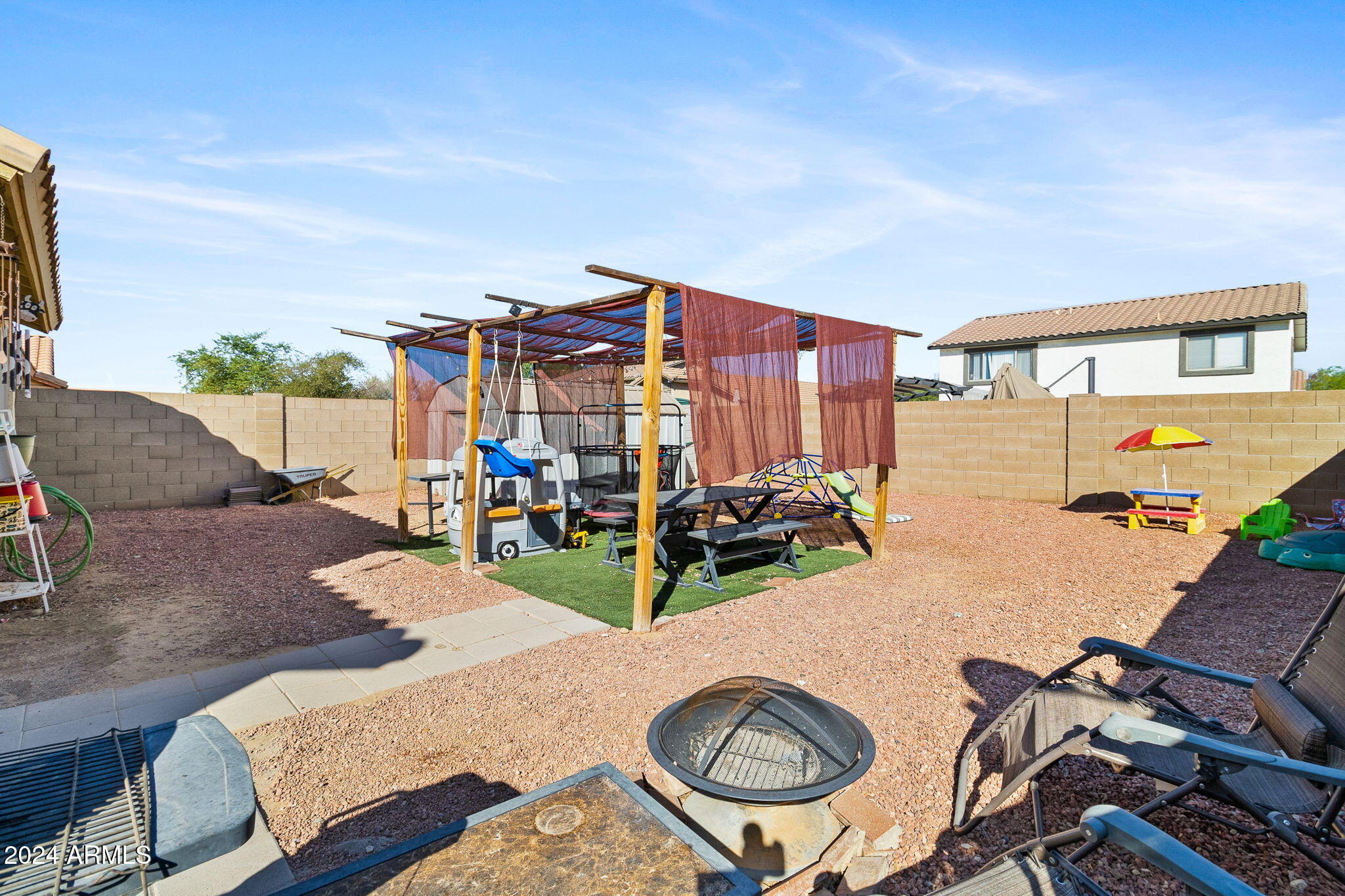 424 West Beverly Rd. Phoenix, AZ 85041 - Photo 10 of 19 7-web-or-mls-8C9A1838-2