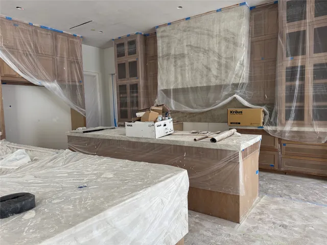 $6,500,000 | 710 Glen Echo, Hedwig Village, TX 77024