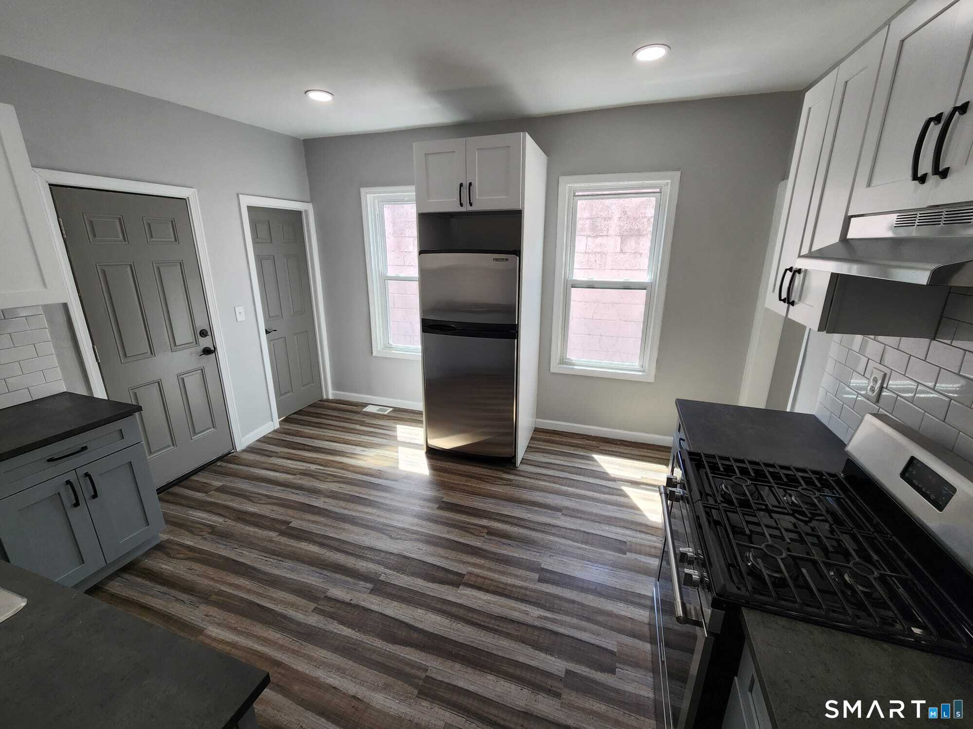 3788 Main Street, Unit 1 Bridgeport, CT 06606 - Photo 3 of 10