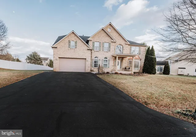 $799,000 | 19338 Paradise Manor Drive, Hagerstown, MD 21742