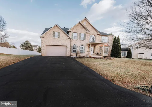 $799,000 | 19338 Paradise Manor Drive, Hagerstown, MD 21742