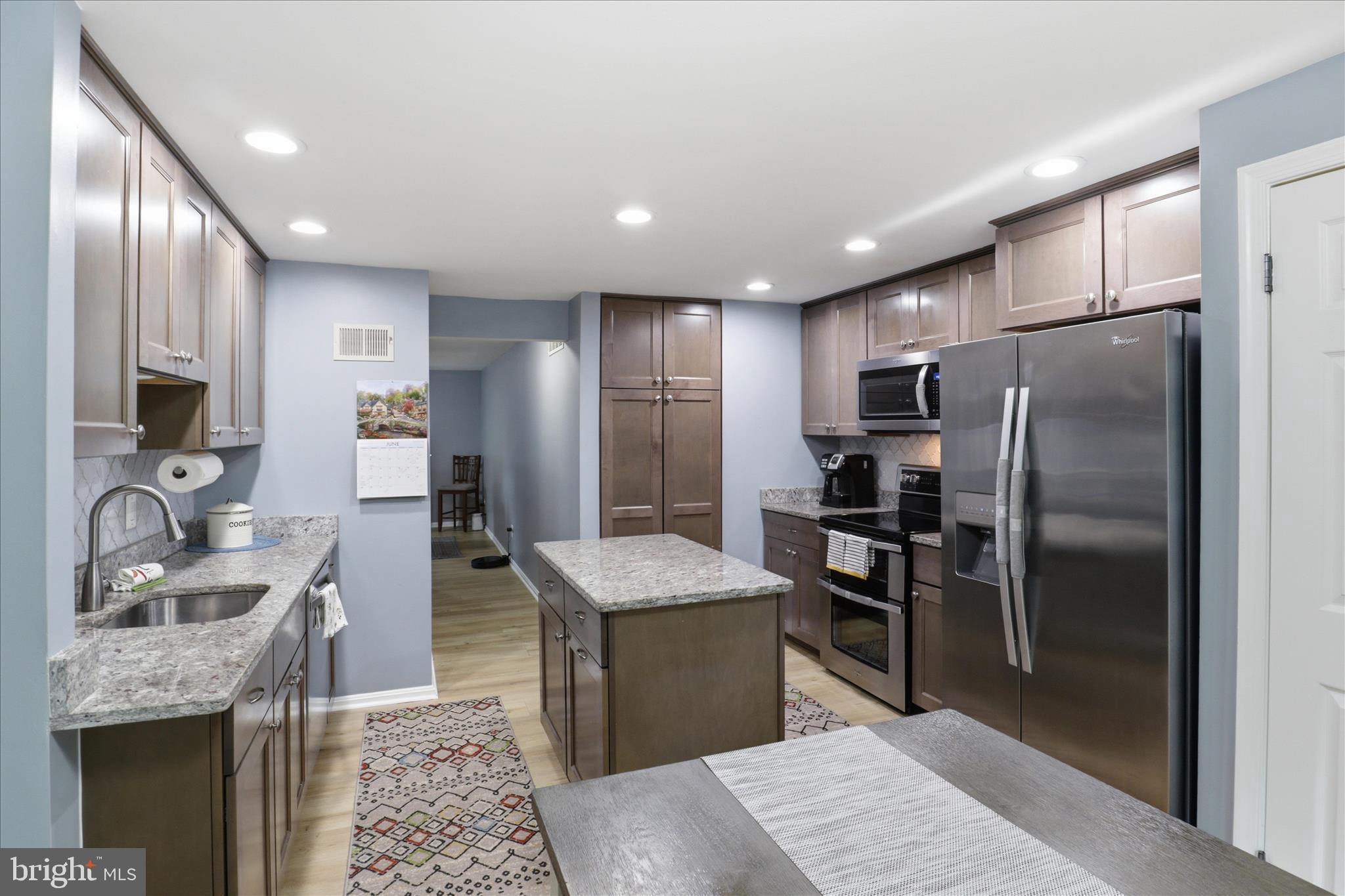 11757 Arbor Glen Way Reston, VA 20194 - Photo 12 of 60
