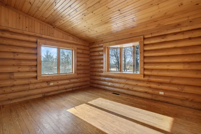 $319,900 | 12112 Hardcastle Road, Brooklyn, MI 49230