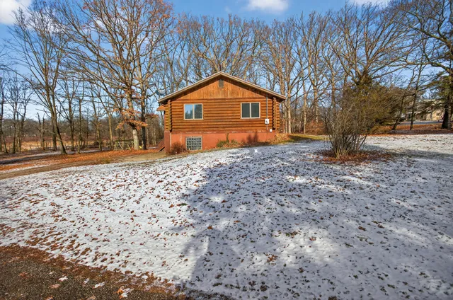 $319,900 | 12112 Hardcastle Road, Brooklyn, MI 49230