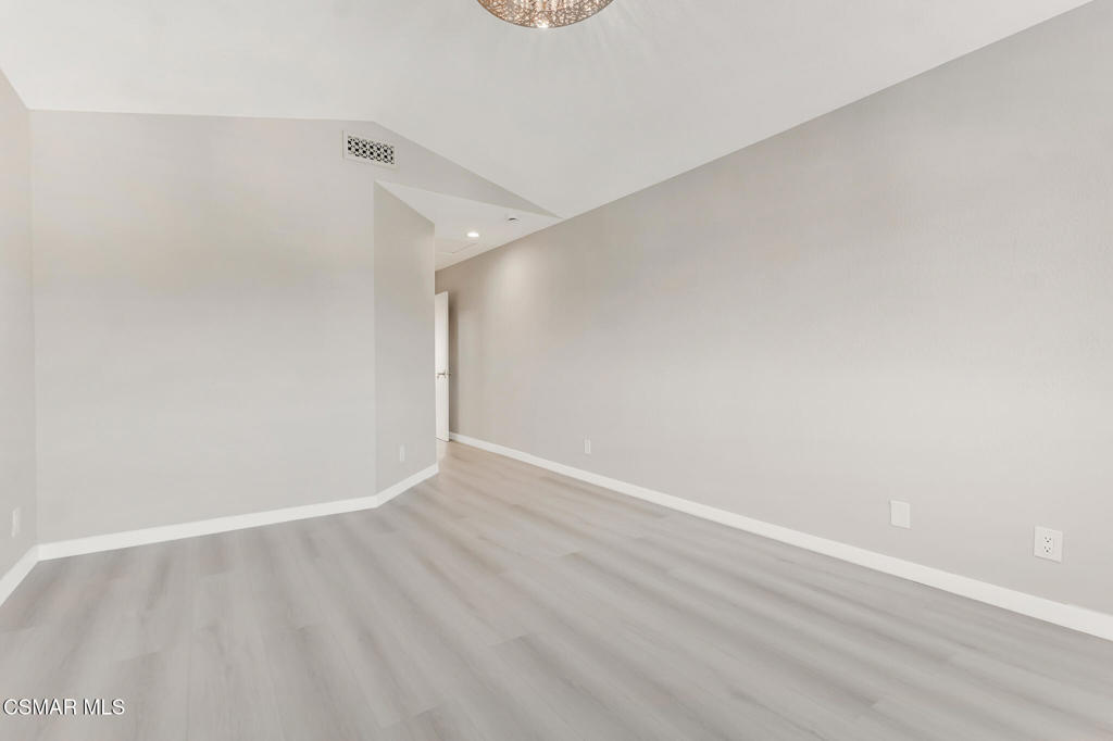 24739 Vía Madera Calabasas, CA 91302 - Photo 23 of 48