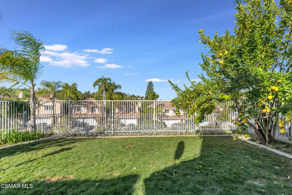 24739 Vía Madera Calabasas, CA 91302 - Photo 36 of 48