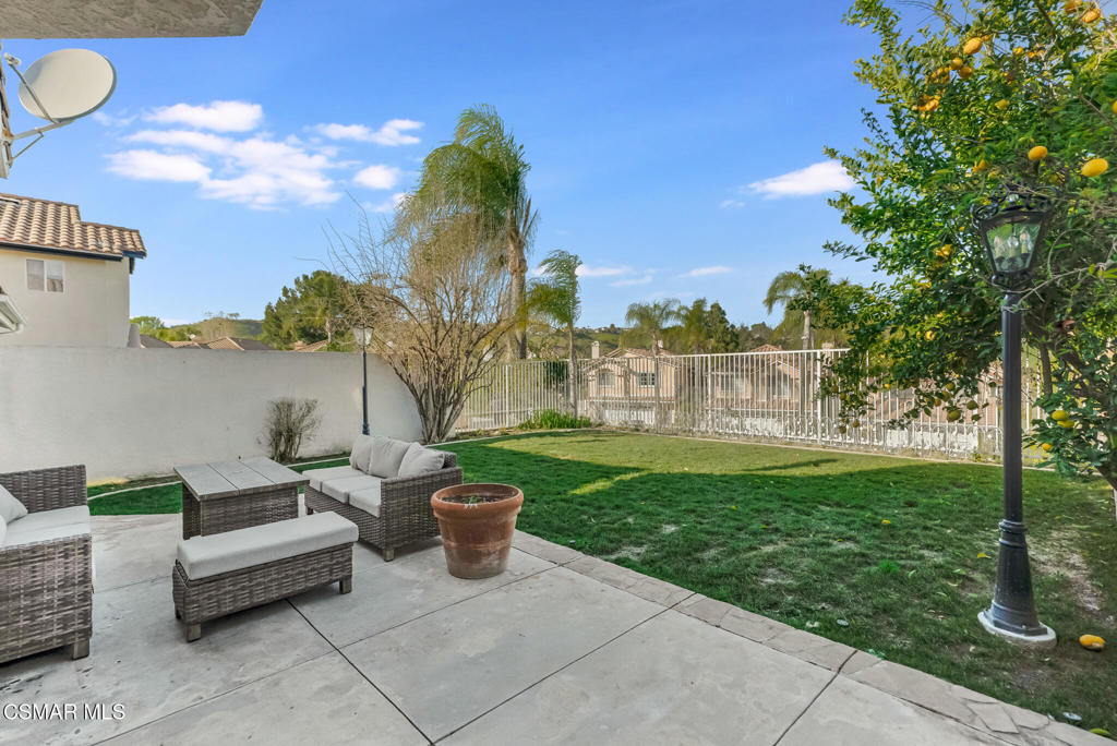 24739 Vía Madera Calabasas, CA 91302 - Photo 43 of 48