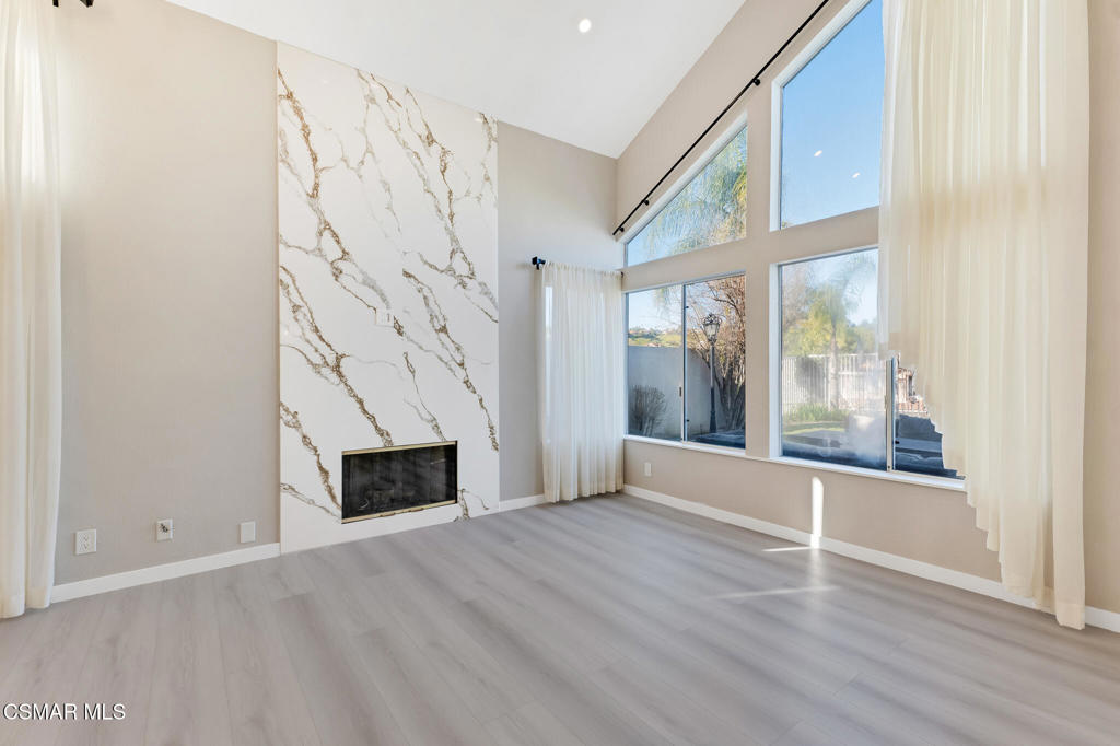 24739 Vía Madera Calabasas, CA 91302 - Photo 6 of 48