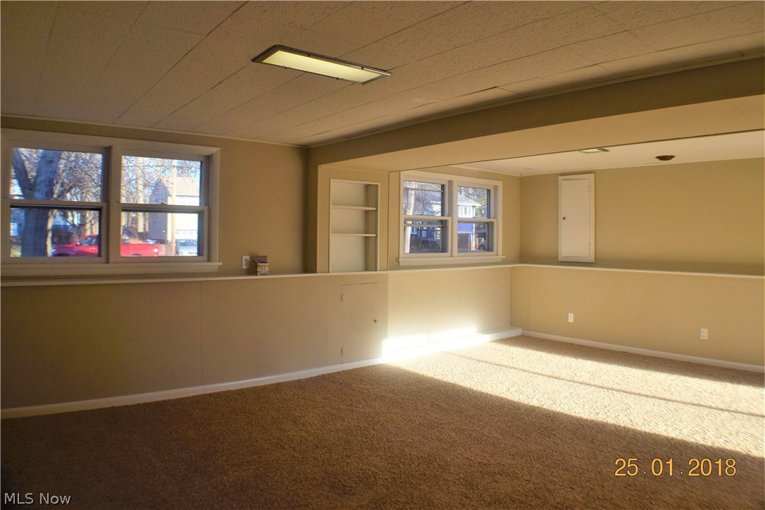 11261 Stoneham Road Cleveland, OH 44130 - Photo 18 of 29