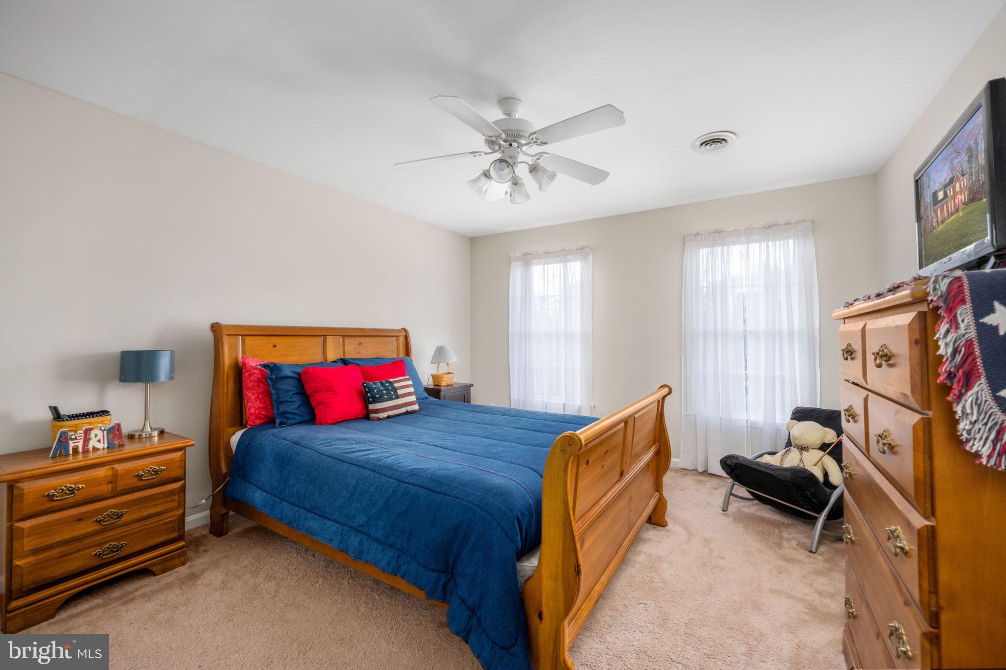 8 Riva Ridge Drive Stafford, VA 22556 - Photo 32 of 69 Second bedroom on upper level