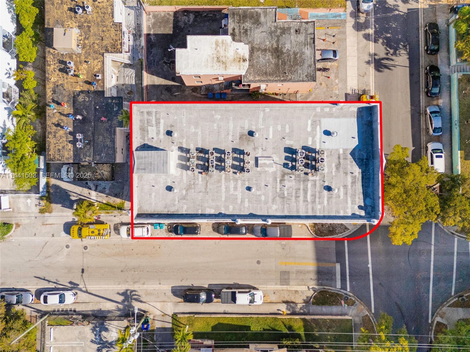 440 Southwest 5th Avenue Miami, FL 33130 - Photo 38 of 46 an aerial view of a building with swimming pool