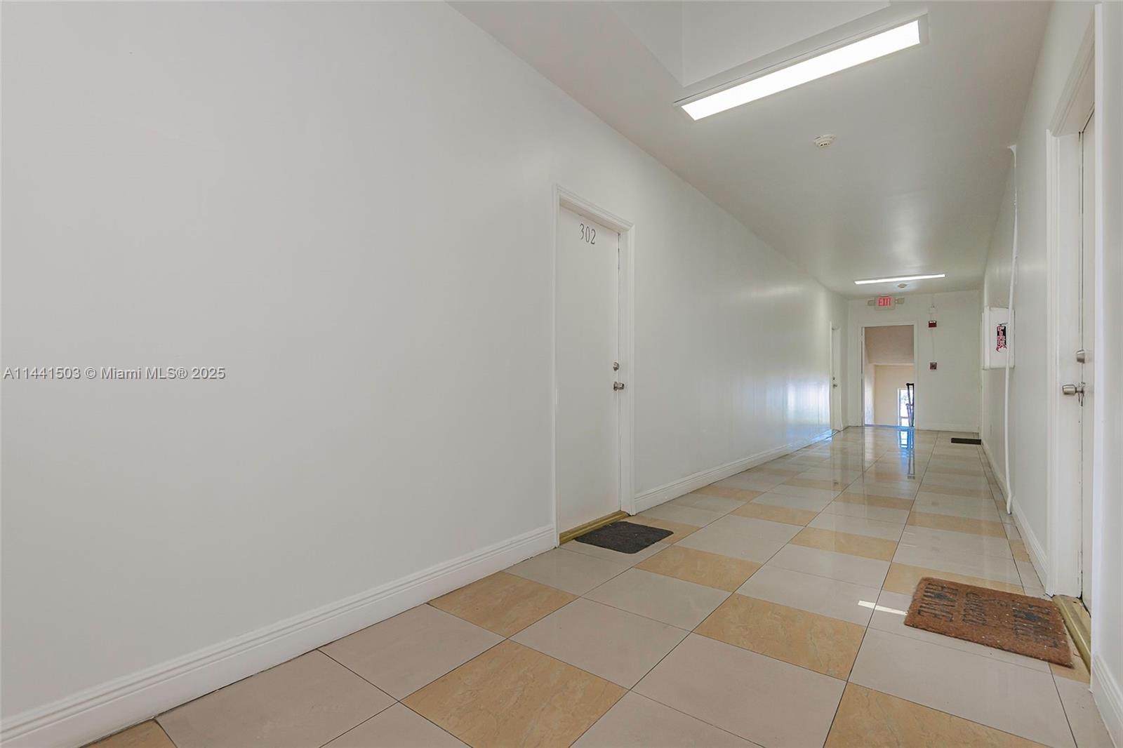 440 Southwest 5th Avenue Miami, FL 33130 - Photo 41 of 46 a view of a hallway