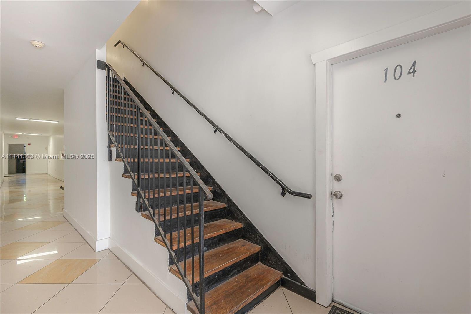440 Southwest 5th Avenue Miami, FL 33130 - Photo 44 of 46 a view of entryway with wooden floor