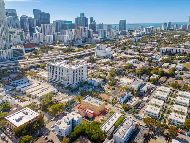 $3,849,000 | 440 Southwest 5th Avenue, Miami, FL 33130