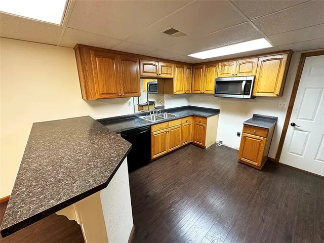 $489,900 | 26320 Hickory Hills Drive, Harrisonville, MO 64701