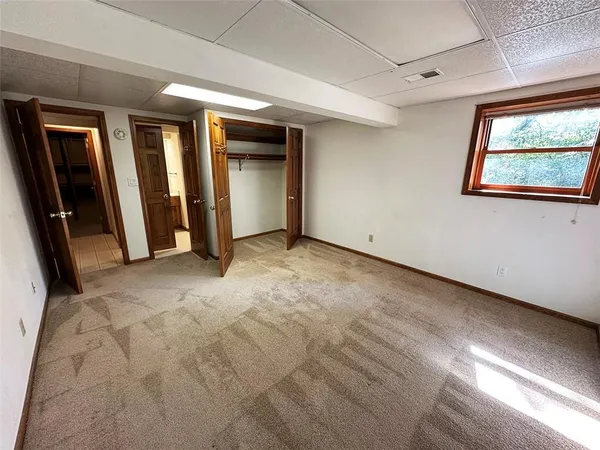 $475,000 | 26320 Hickory Hills Drive, Harrisonville, MO 64701