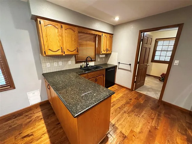 $489,900 | 26320 Hickory Hills Drive, Harrisonville, MO 64701