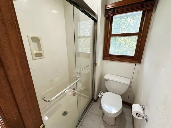 $475,000 | 26320 Hickory Hills Drive, Harrisonville, MO 64701