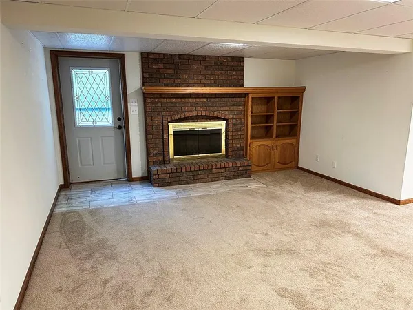 $475,000 | 26320 Hickory Hills Drive, Harrisonville, MO 64701