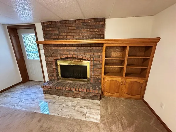 $475,000 | 26320 Hickory Hills Drive, Harrisonville, MO 64701