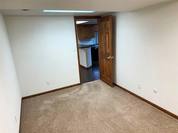 $475,000 | 26320 Hickory Hills Drive, Harrisonville, MO 64701