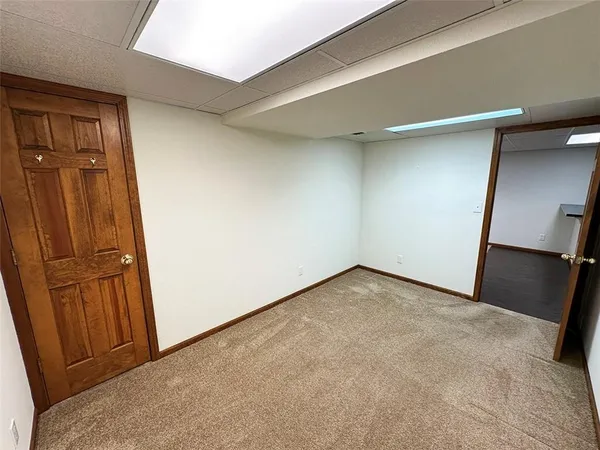 $475,000 | 26320 Hickory Hills Drive, Harrisonville, MO 64701