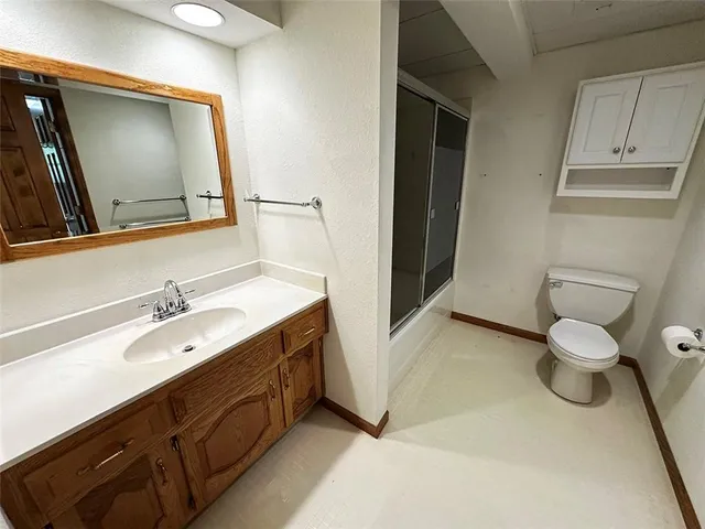 $489,900 | 26320 Hickory Hills Drive, Harrisonville, MO 64701