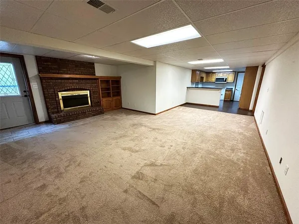 $475,000 | 26320 Hickory Hills Drive, Harrisonville, MO 64701