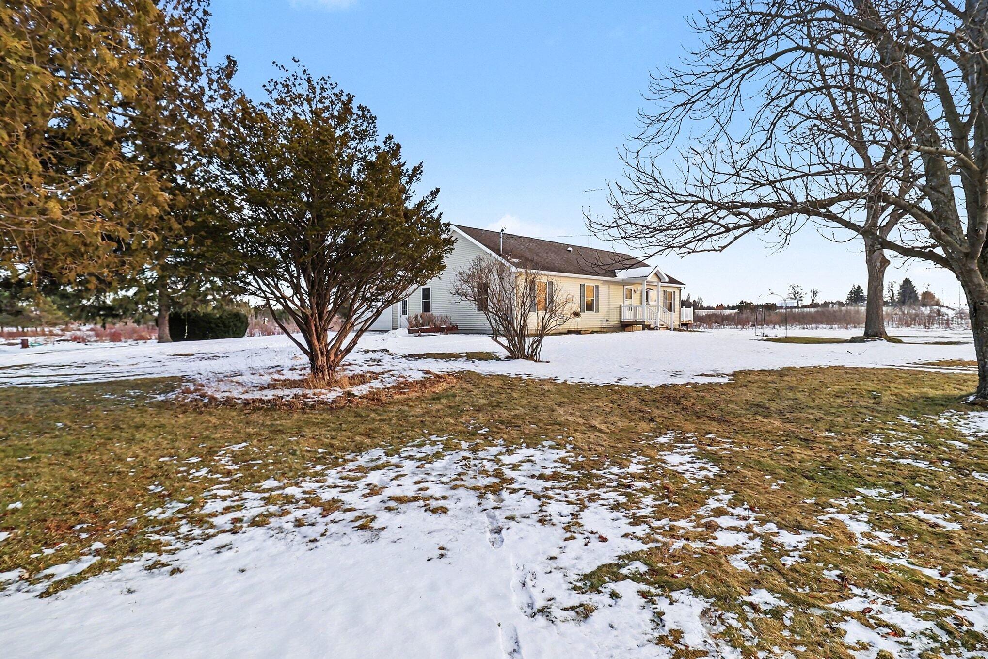 4646 North Anderson Road Scottville, MI 49454 - Photo 25 of 31 28