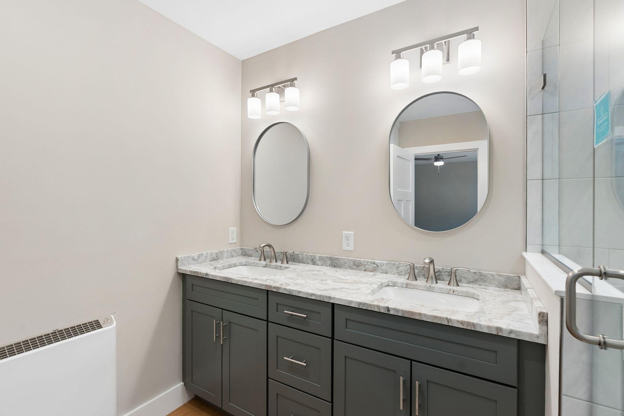 17 Middle Road Kennebunk, ME 04043 - Photo 18 of 33 Double Sinks