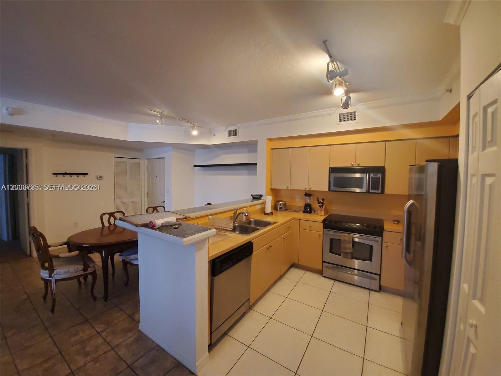 6801 Southwest 44th Street, Unit 203 Miami, FL 33155 - Photo 7 of 24