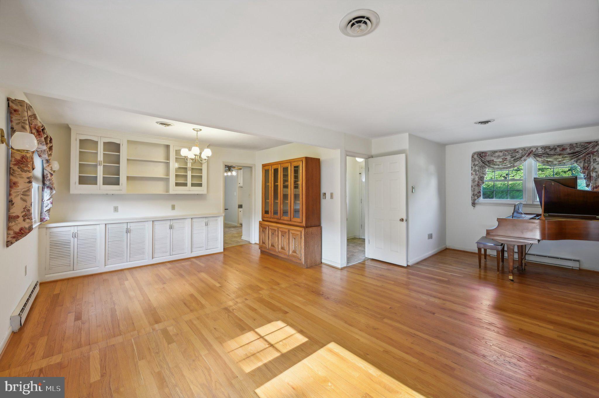 6131 Long Branch Road Frederick, MD 21701 - Photo 11 of 82 Gallery Image 11