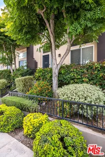 $1,095,000 | Undisclosed Address, Studio City, CA 91602
