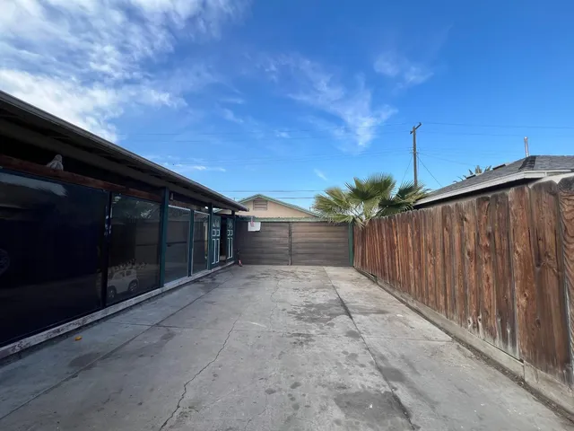 an empty room with window