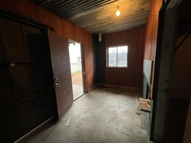 $365,000 | 734 West Hammond Avenue, Fresno, CA 93728