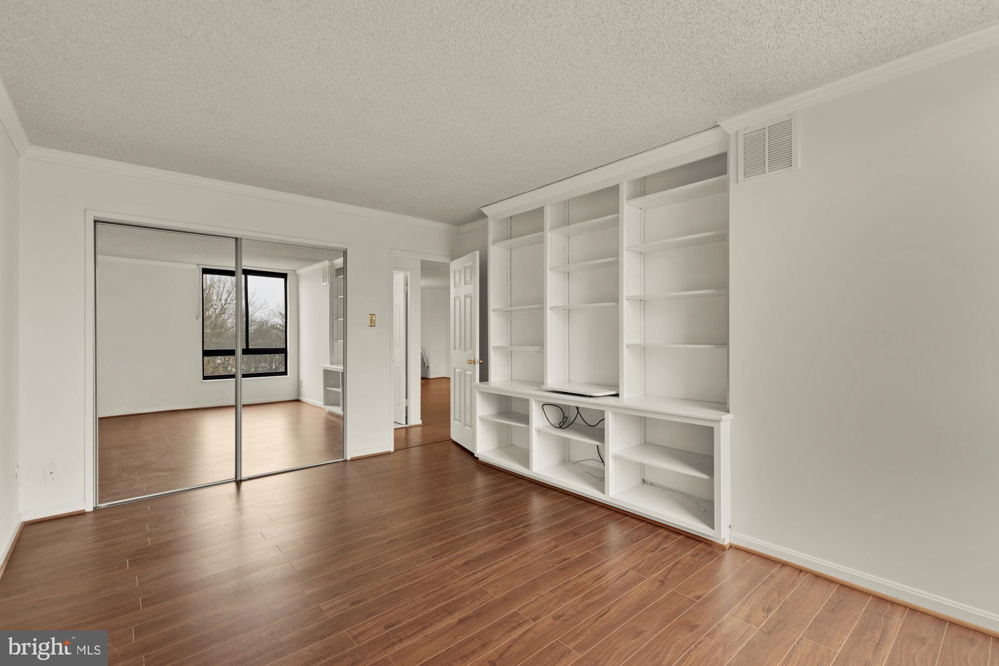 1800 Old Meadow Road, Unit 303 McLean, VA 22102 - Photo 15 of 27