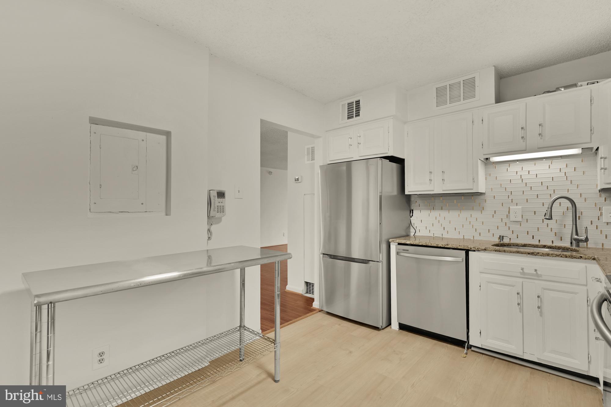 1800 Old Meadow Road, Unit 303 McLean, VA 22102 - Photo 10 of 27