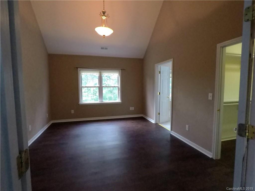 10627 Hellebore Road Charlotte, NC 28213 - Photo 14 of 29 Gallery Image 14